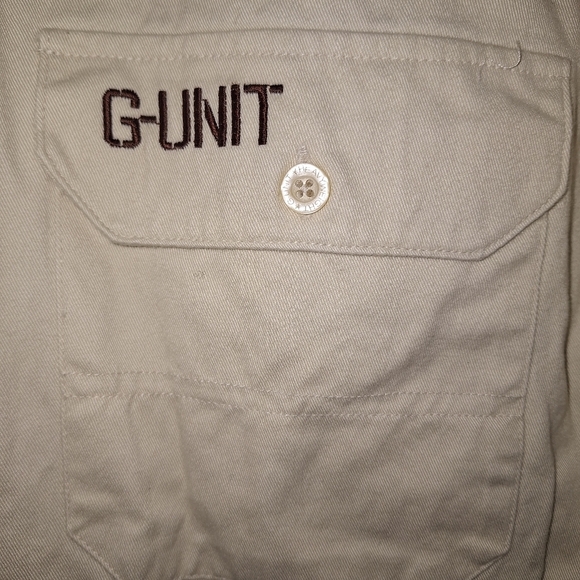 G-Unit Heavyweight Short Sleeve Shirt with Embroidery In A Mens Size Large. EUC - Picture 4 of 11